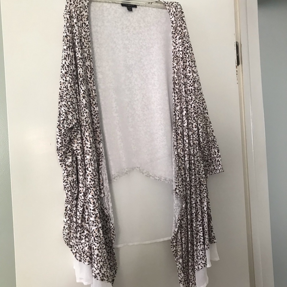 Hankie hem leopard print jacket